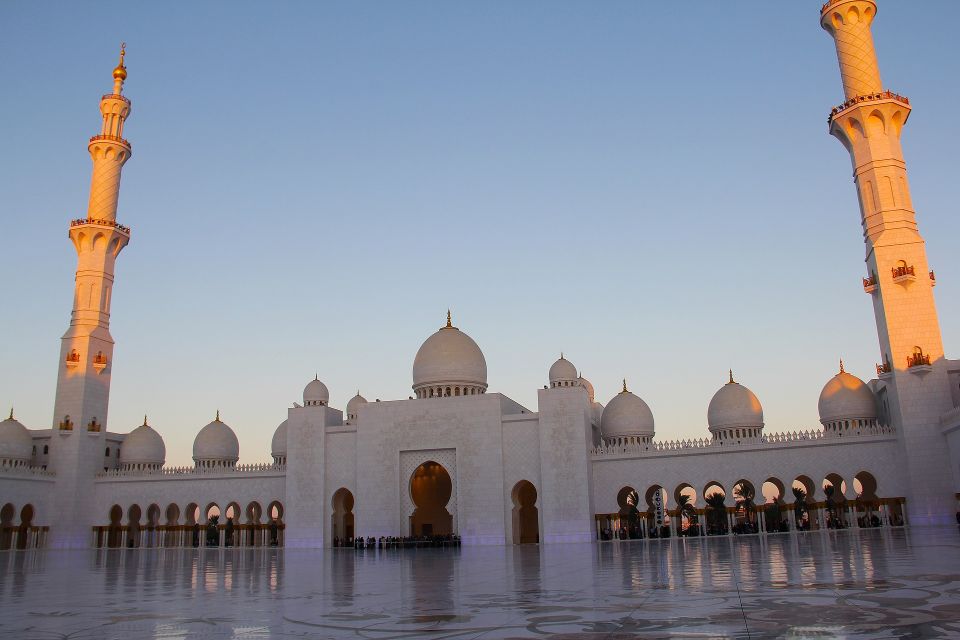 Visit Sheikh Zayed Grand Mosque & Evening Desert Safari With BBQ Dinner - Travel Fube