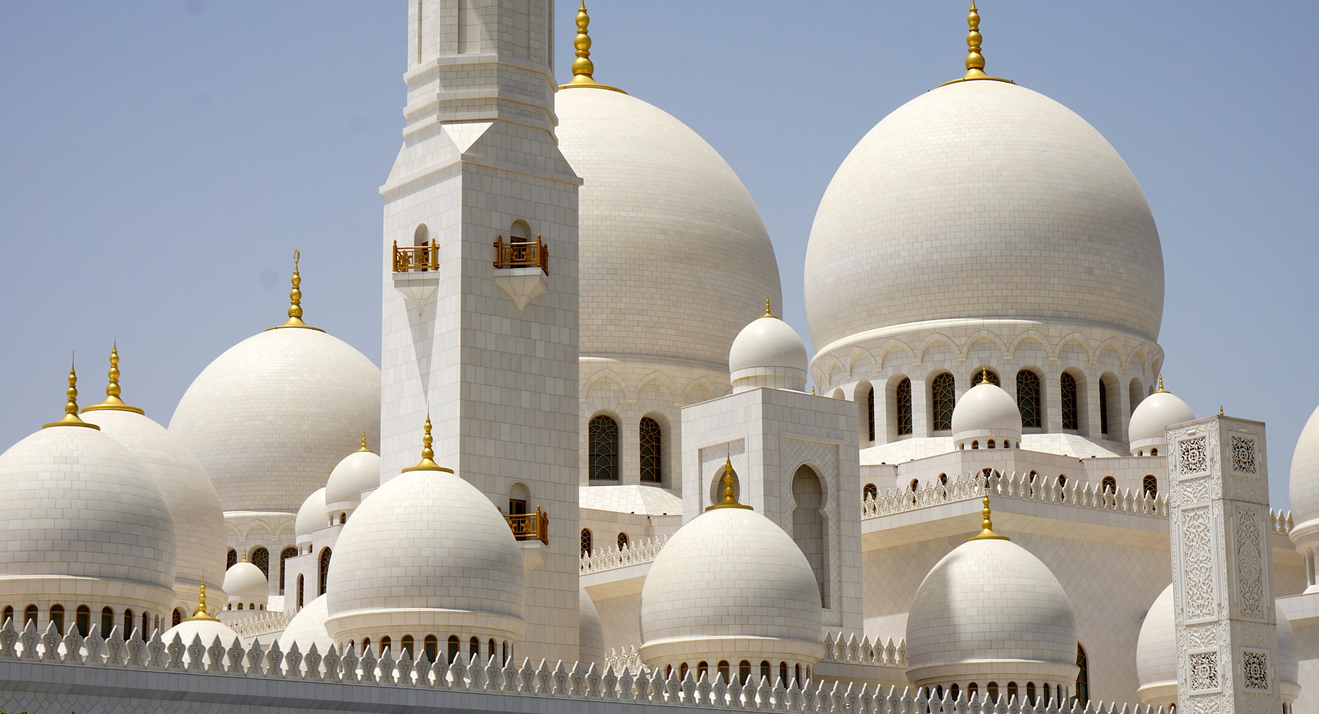 Abu Dhabi Sheikh Zayed Grand Mosque Tour In Half Day From Dubai