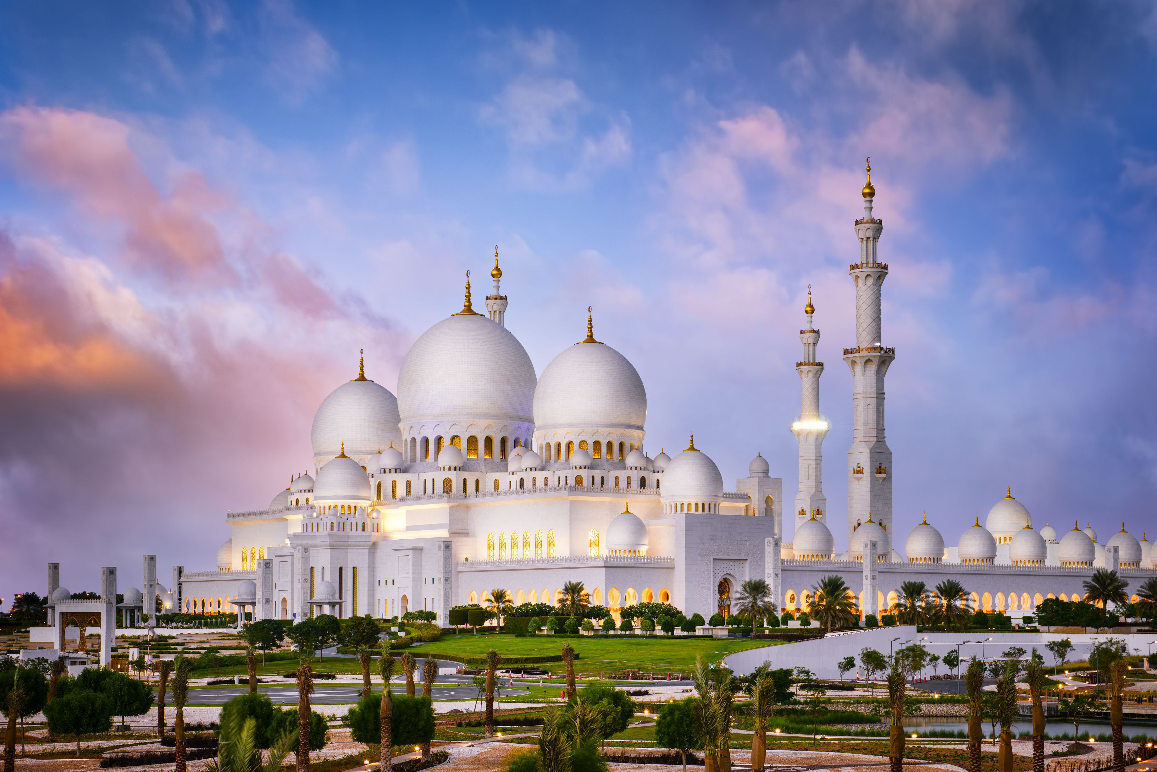 Tour Sheikh Zayed Grand Mosque And Louvre, Stop At Yas Viceroy For Refreshment - Travel Fube